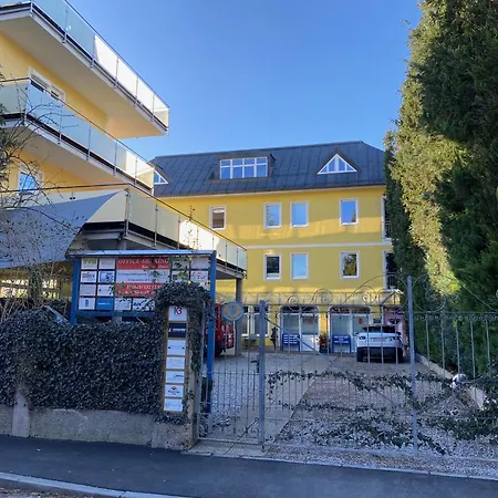 Appartement „1. Work & Sleep Luxury Apartment“ Fuer Arbeiten & Wohnen ! *
